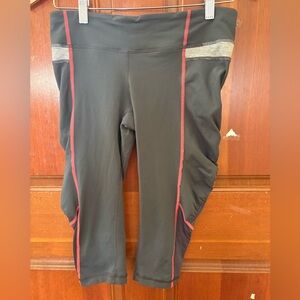 Lululemon leggings size 6